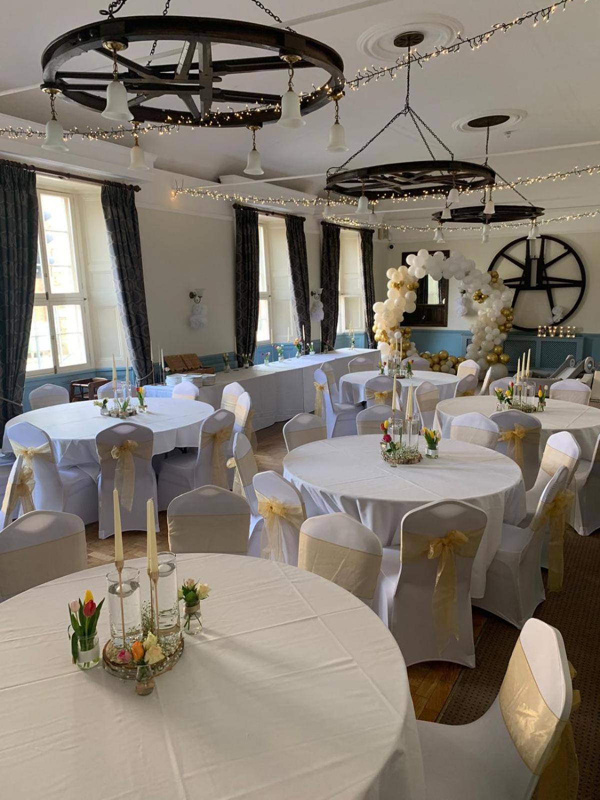 Saracens Head Hotel By Greene King Inns Towcester Esterno foto