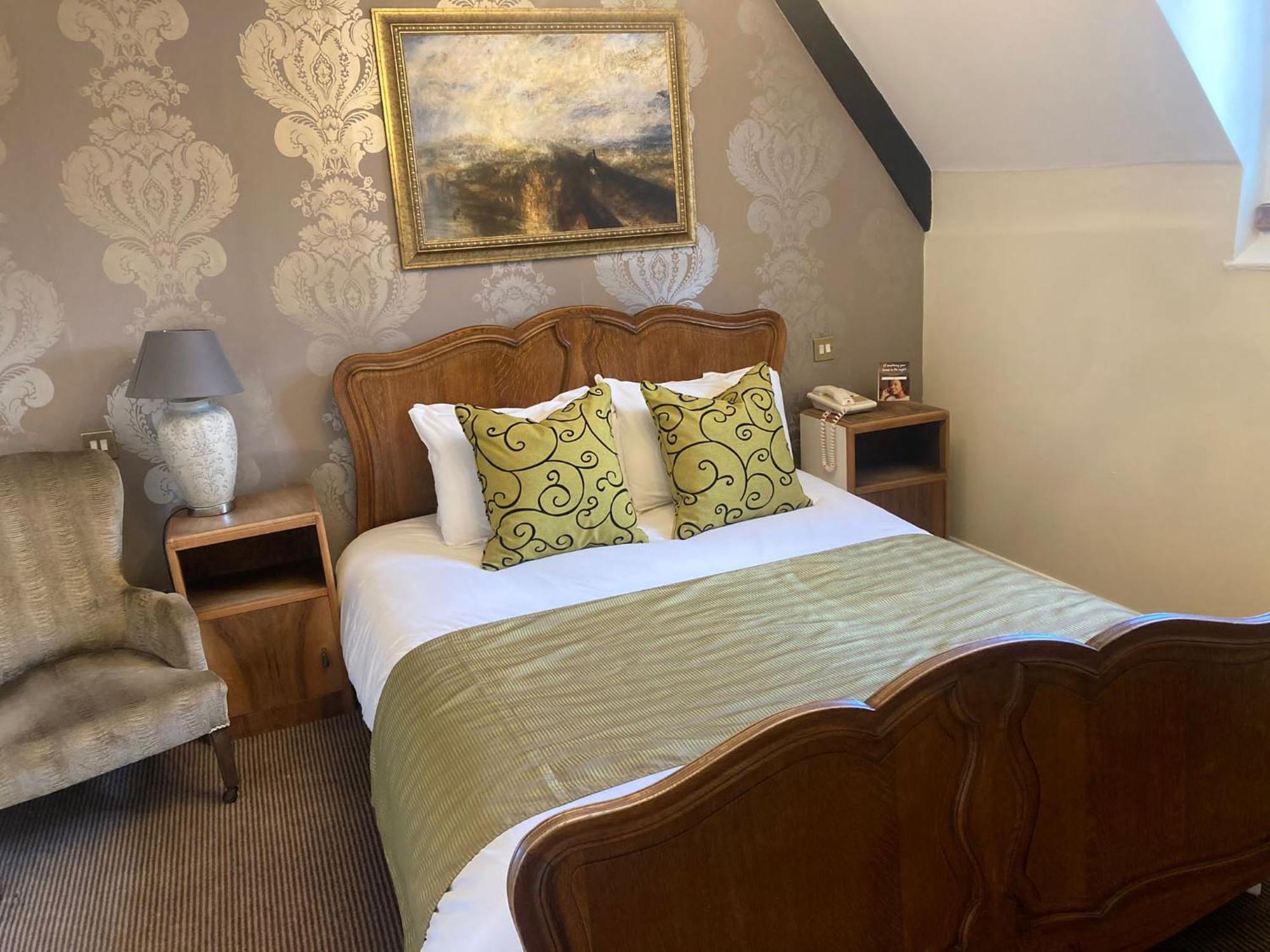 Saracens Head Hotel By Greene King Inns Towcester Esterno foto